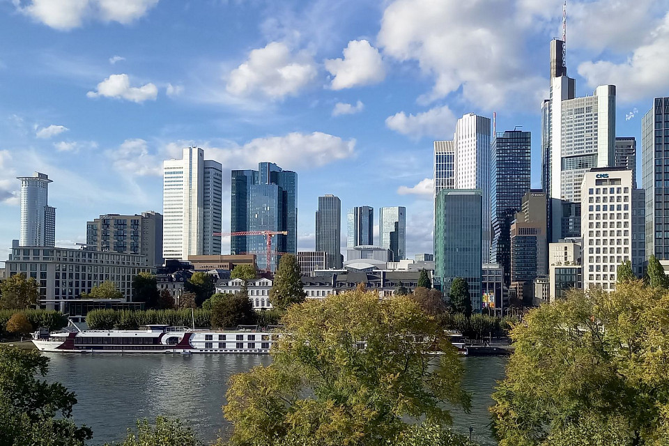 Frankfurt nad Mohanem Frankfurt nad Mohanem